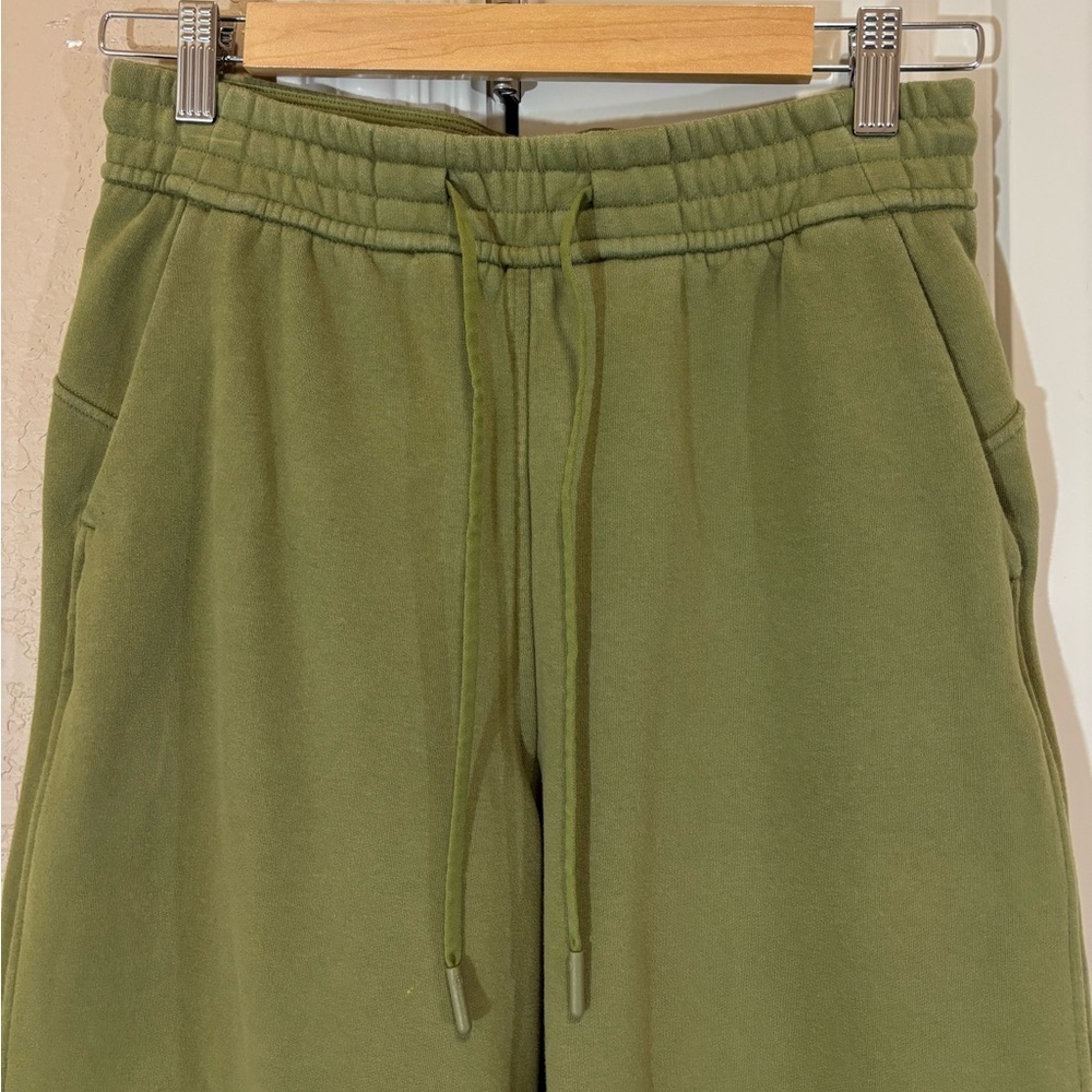 Lululemon Loungeful High-Rise Wide Leg Crop - Picture 6 of 13